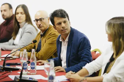 Marcos Bergaz junto al grupo municipal socialista  