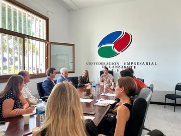 Reunión universidades