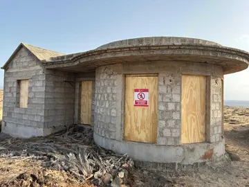 Aspecto de uno de los bungalows tapiado