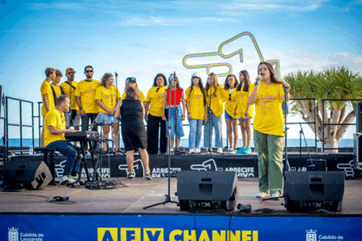 Arrecife en Vivo con alumnas y alumnos de escuelas de música