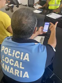 <p>La Policía Local de Tías recibe formación sobre la nueva aplicación “Sanciones”</p>
