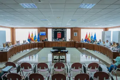 Pleno tras el abandono de los consejeros de la oposición
