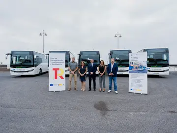 Adquisición 5 nuevas guaguas  (1)