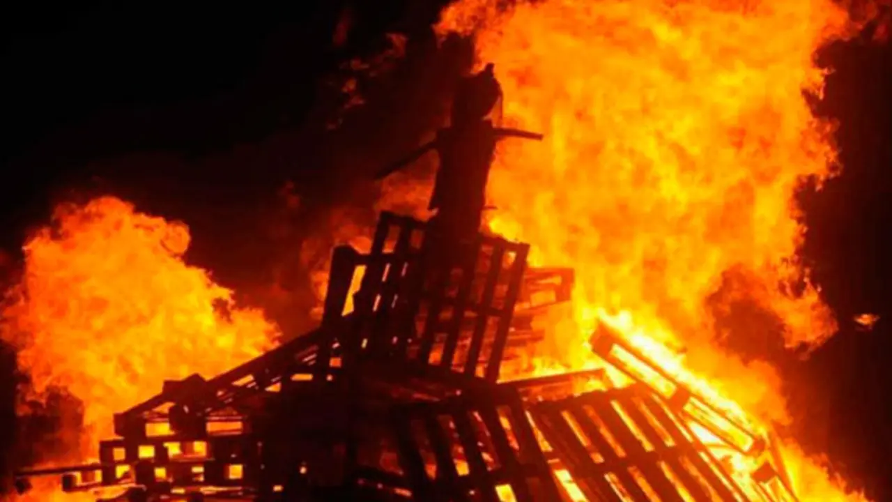 Hoguera. Imagen de archivo.