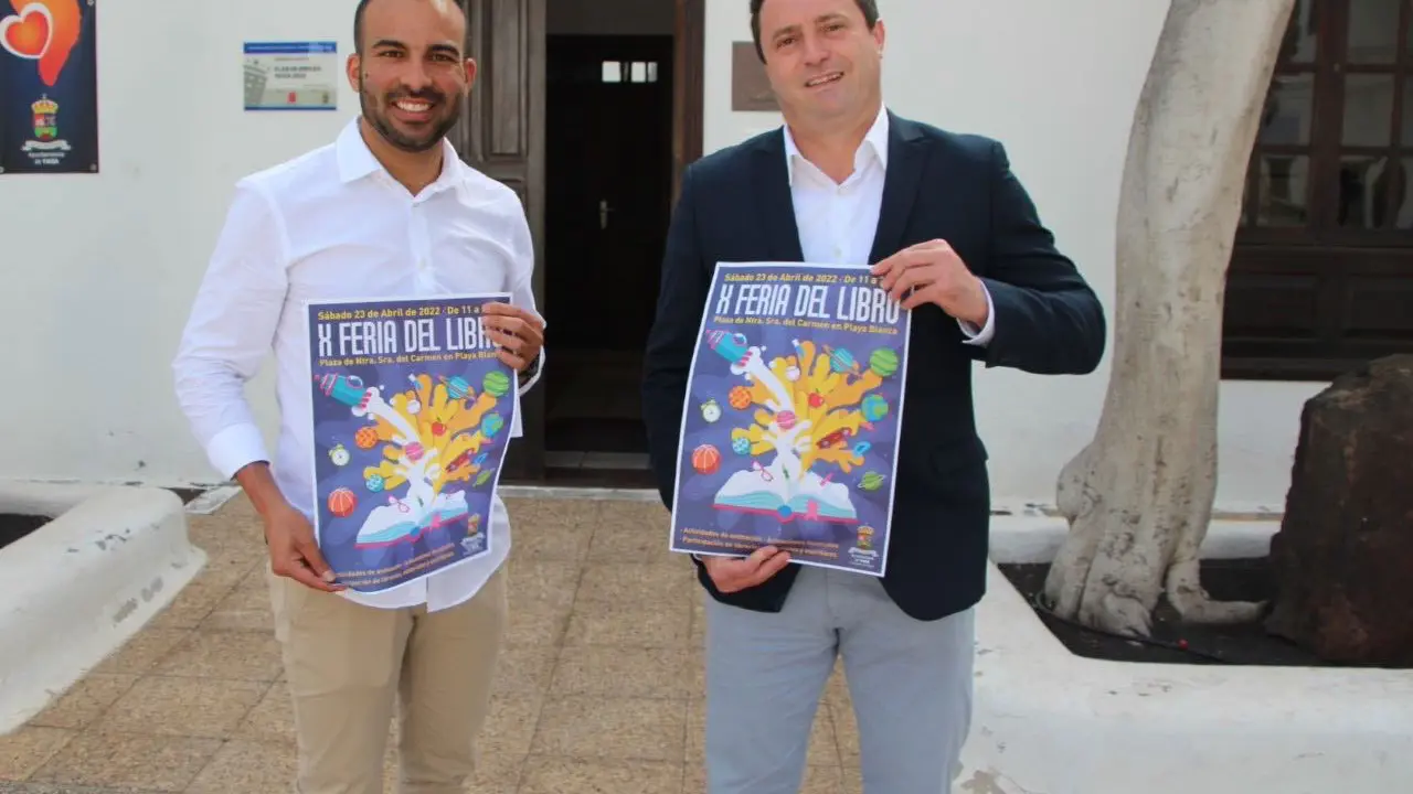 Alcalde y concejal presentan la Feria del Libro