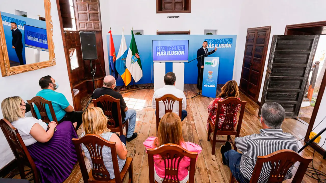 Instante de la rueda de prensa del gobierno de Teguise