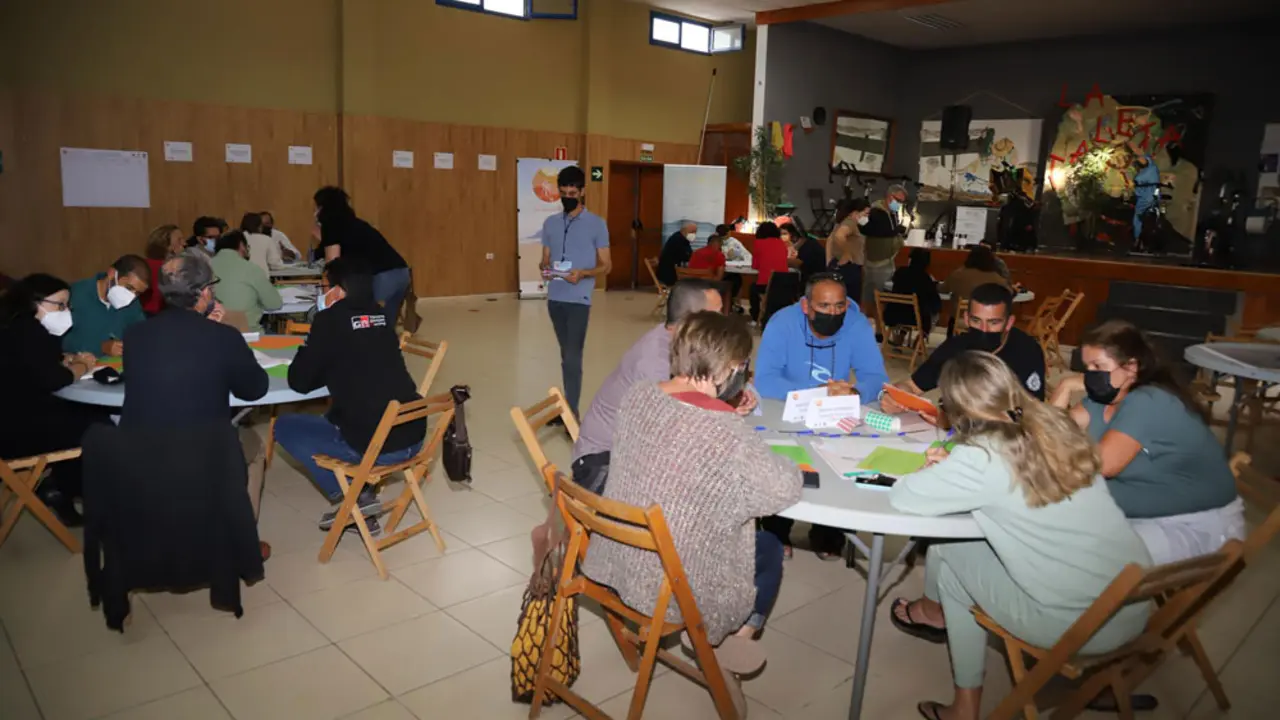 Mesas de trabajo multisectoriales en Famara