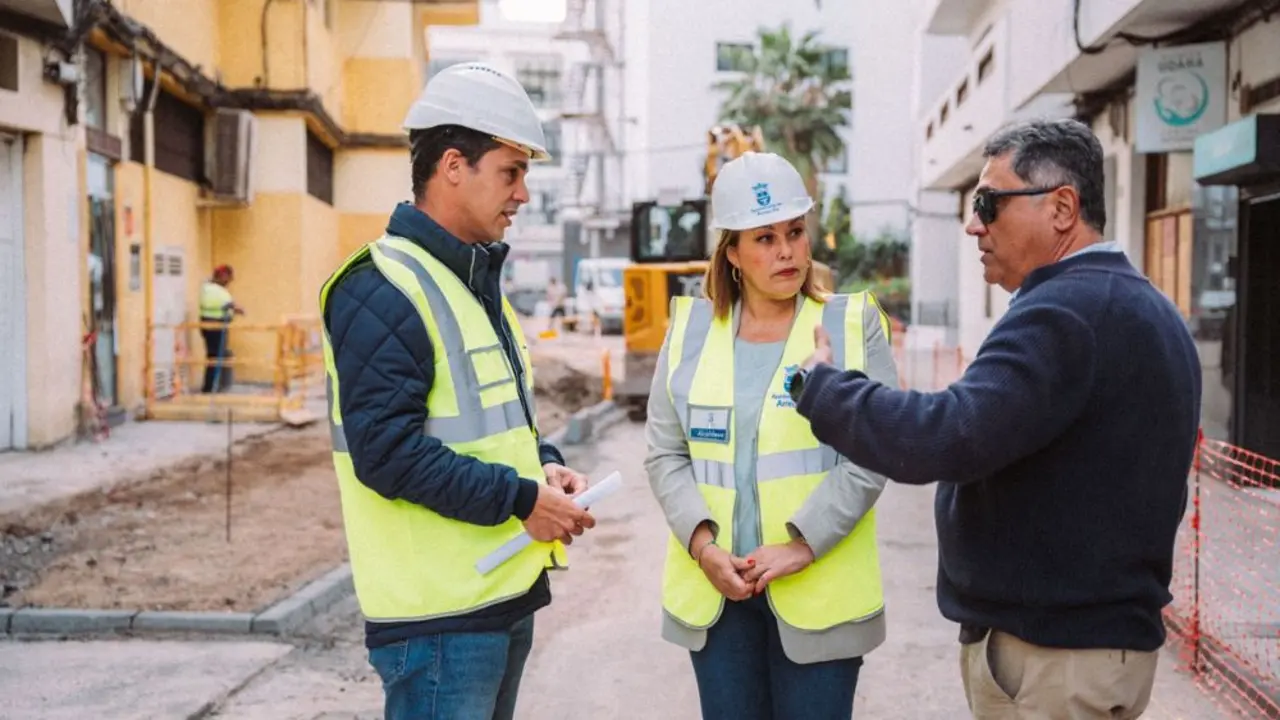 Astrid Pérez visita obras
