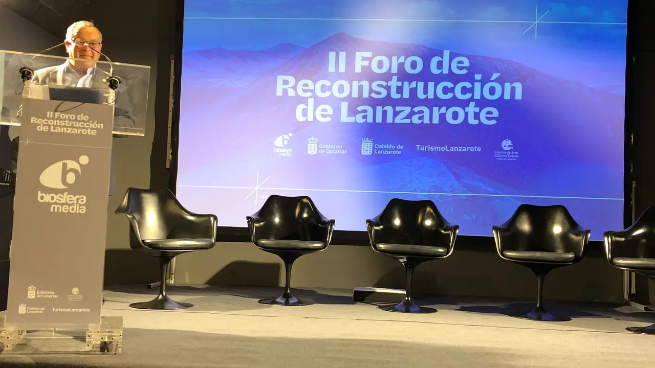 Salvador Hernández en el II Foro de Reconstrucción de Lanzarote