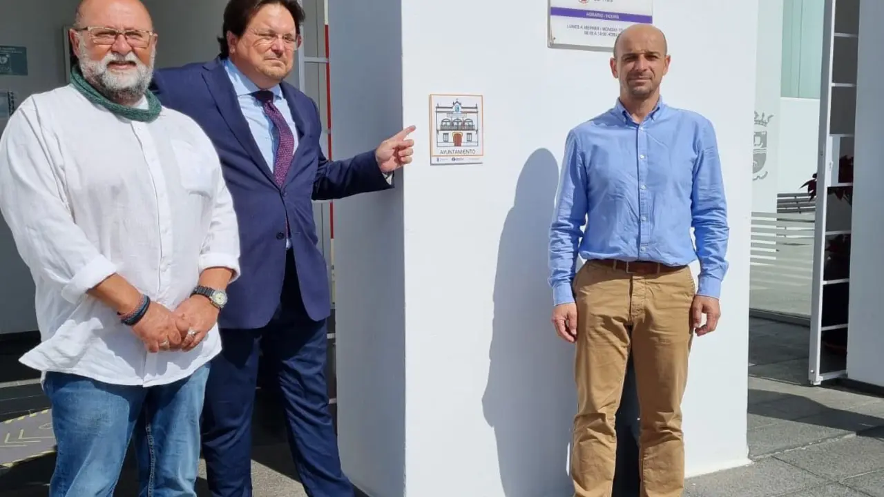 El Ayuntamiento enseña algunos pictogramas