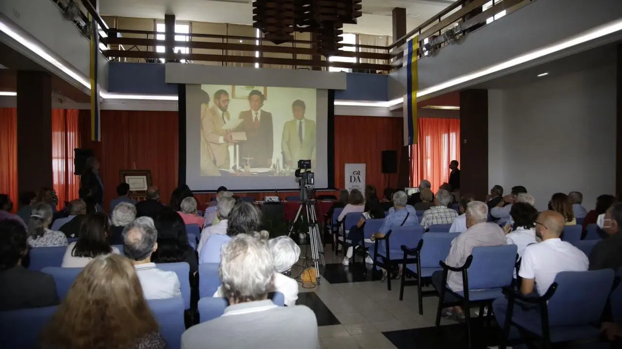 Homenaje Enrique P&eacute;rez Parrilla