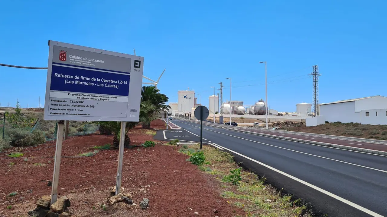 Finalizan las obras de la carretera que une Los Mármoles y Las Caletas