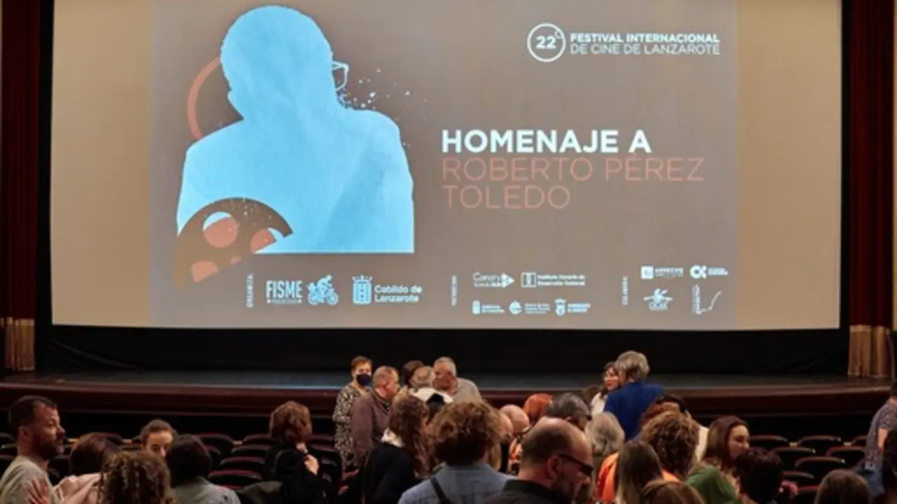 Proyecci&oacute;n de 'Lugares a los que nunca hemos ido'.