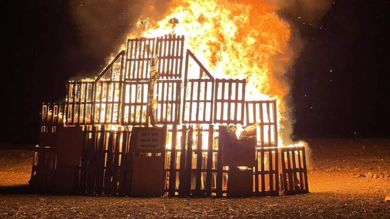 Hoguera. Imagen de archivo.