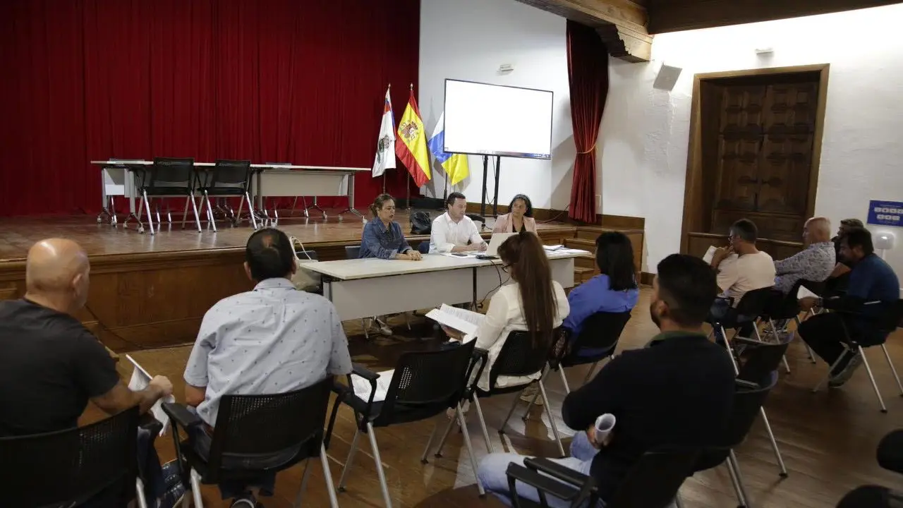 Reuni&oacute;n Cabildo y camelleros