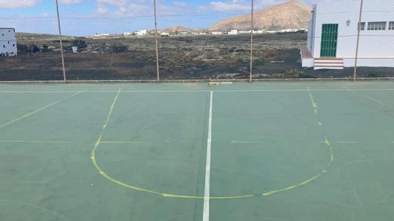 Cancha deportiva vacía