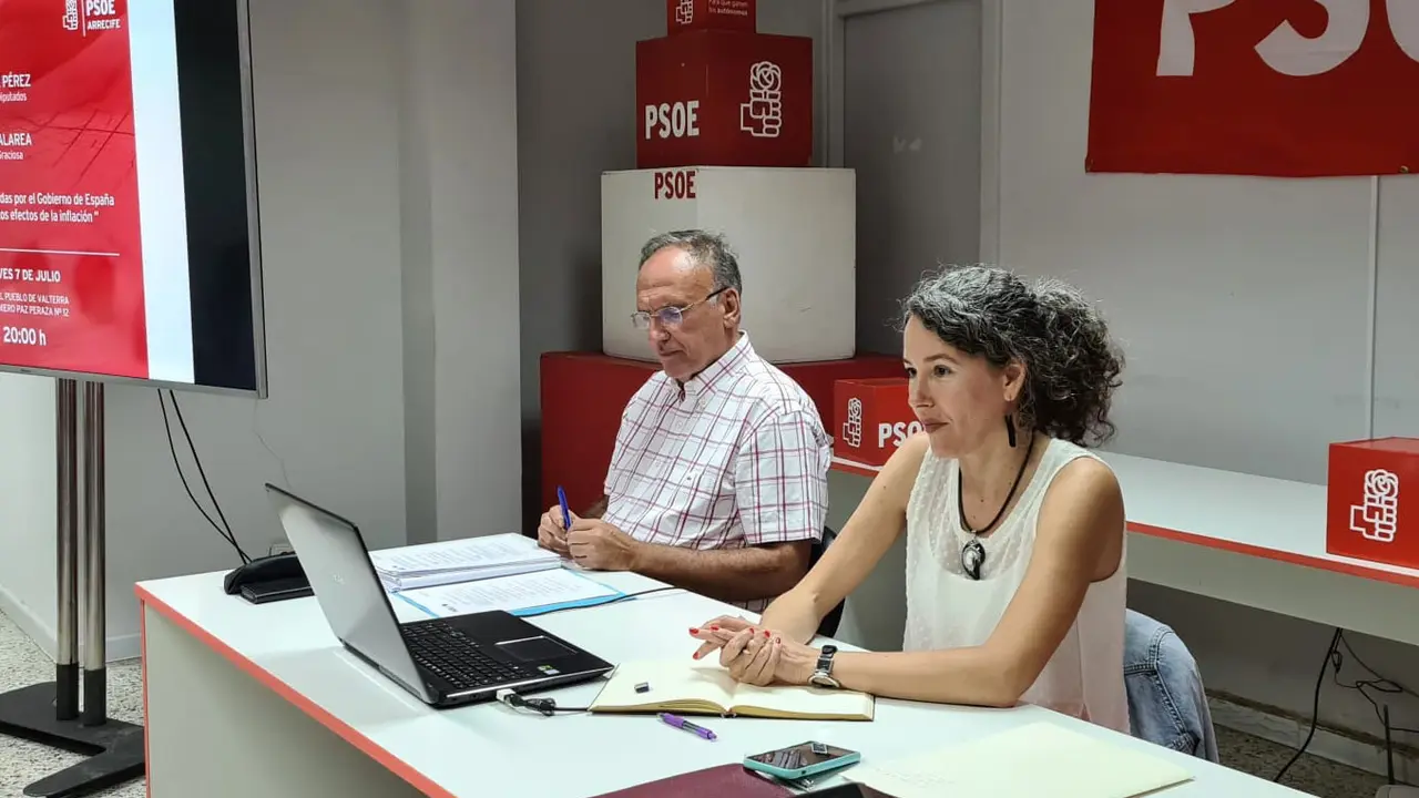 Ariagona Gonz&aacute;lez y Manuel Fajardo Palarea, PSOE