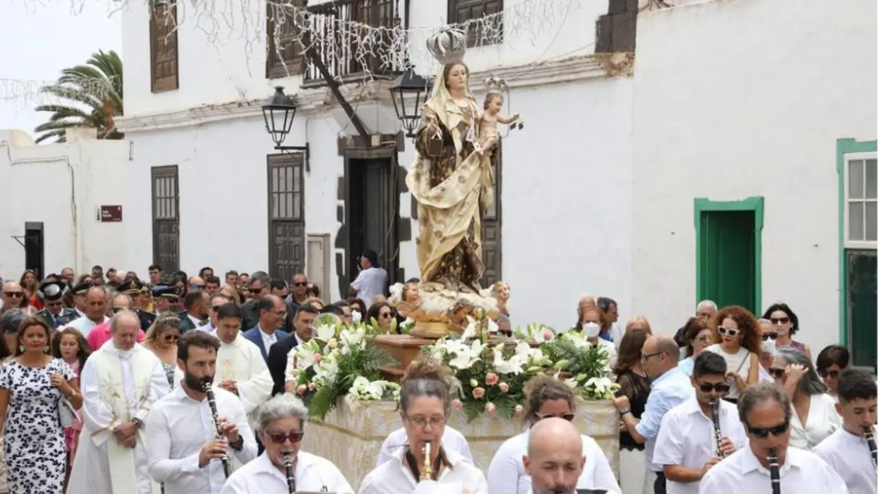 Procesión de la Virgen del Carmen en Teguise