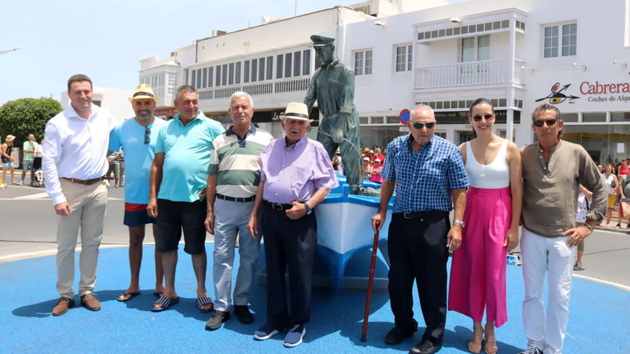 Escultura de homenaje a la tradición marinera de Playa Blanca&nbsp;