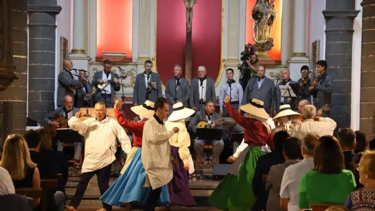 Los Campesinos ofrecieron el pregón de las fiestas de San Ginés