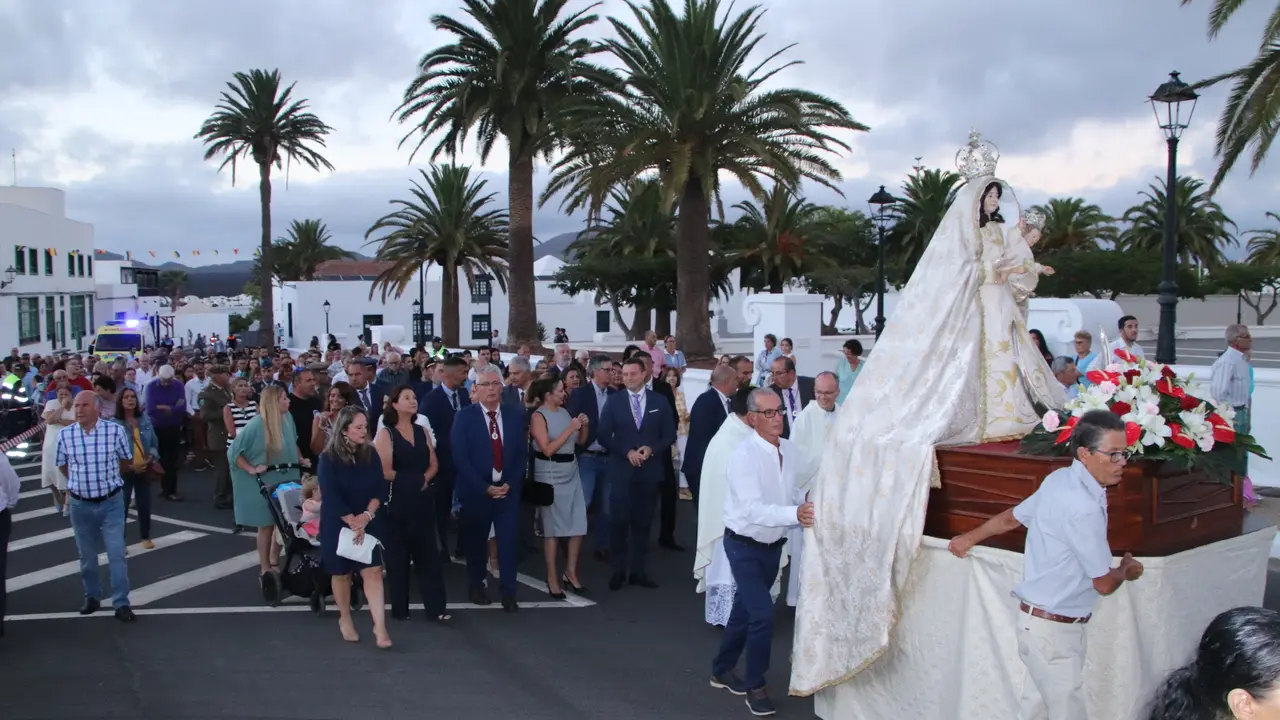 Un momento de la procesión