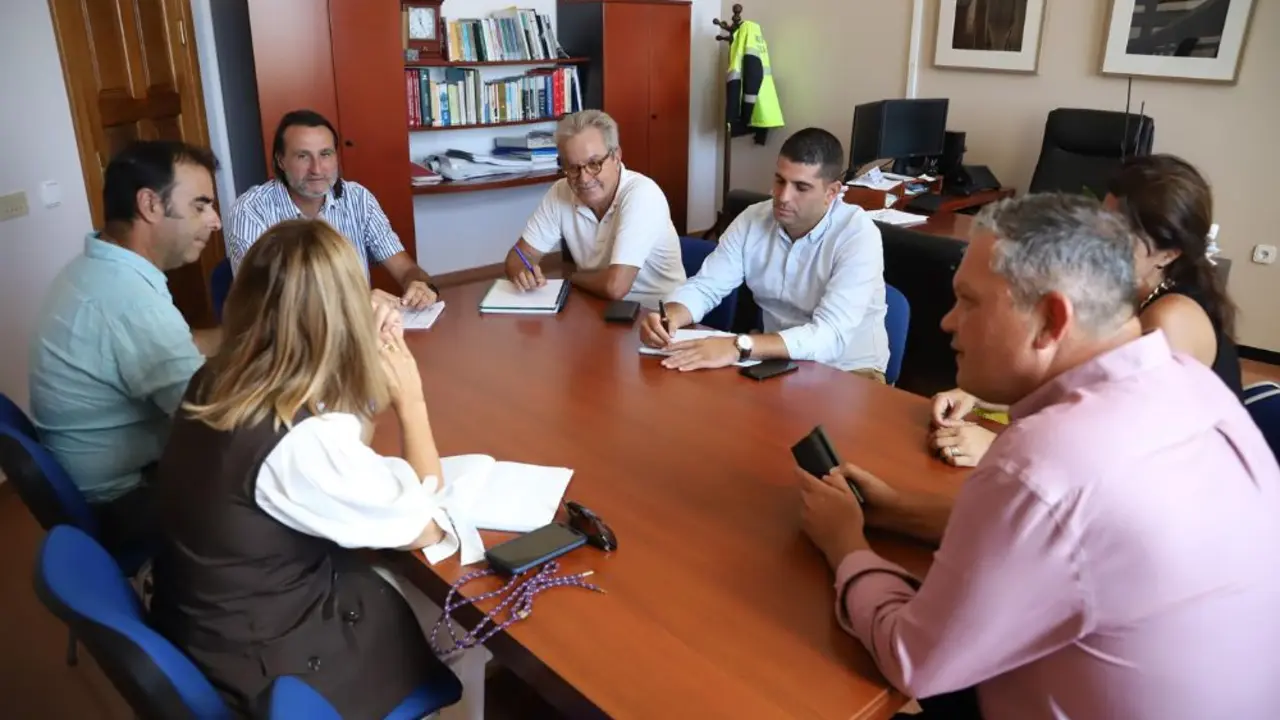 Reuni&oacute;n para regular el tr&aacute;fico de acceso a la Cueva de los Verdes