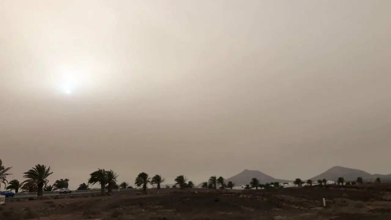 Presencia de calima en Arrecife. Imagen de archivo.