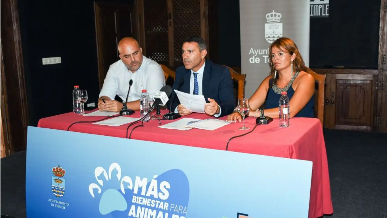 Acuerdo entre Teguise y Gesplan para el albergue de animales