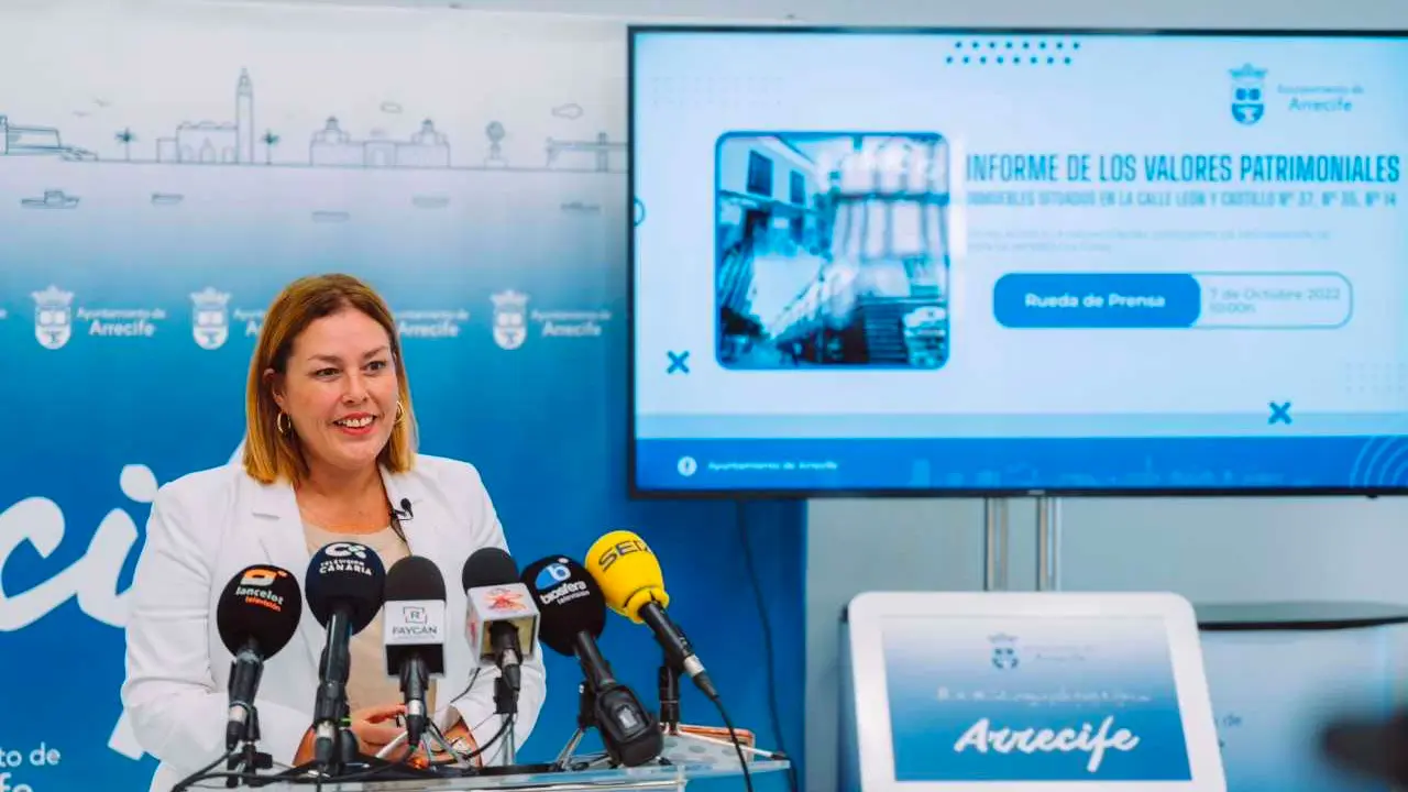 Astrid Pérez en rueda de prensa