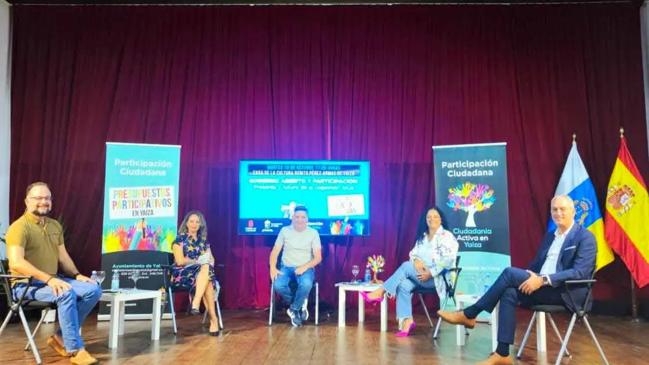 Coloquio ‘Gobierno Abierto y Participación: presente y futuro de la cogestión local’ en Yaiza