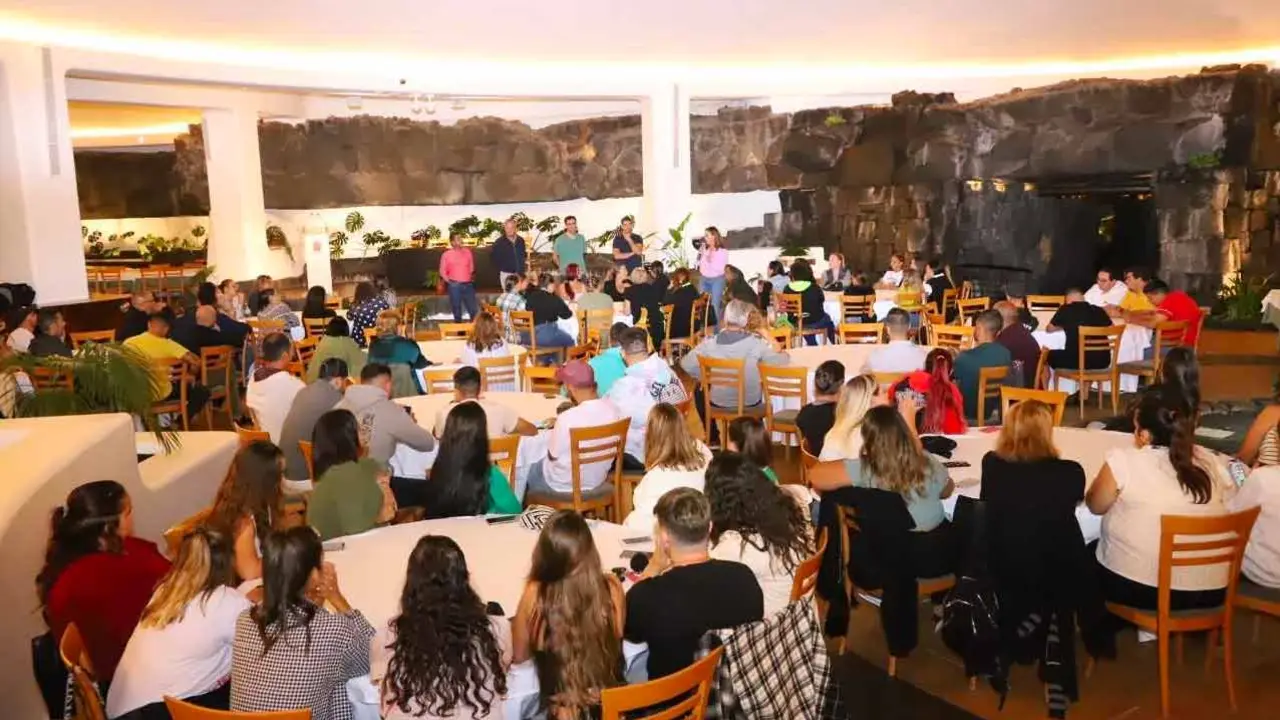 Encuentro del Cabildo de Lanzarote con las murgas