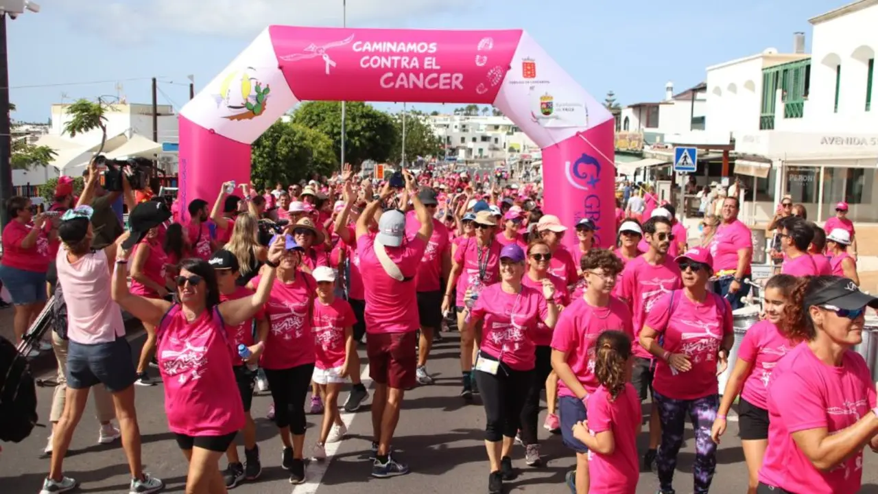 Caminata contra el cáncer en Playa Blanca