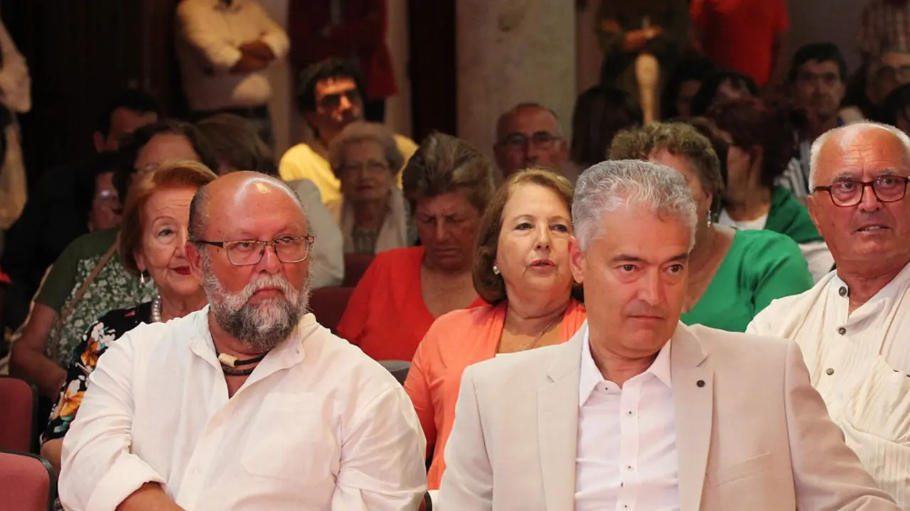 Tías presenta el Servicio de Día para menores