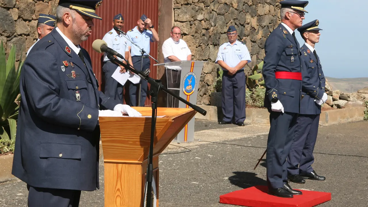 El comandante Villas Villamediana toma posesión del mando FOTO: José Luis Carrasco