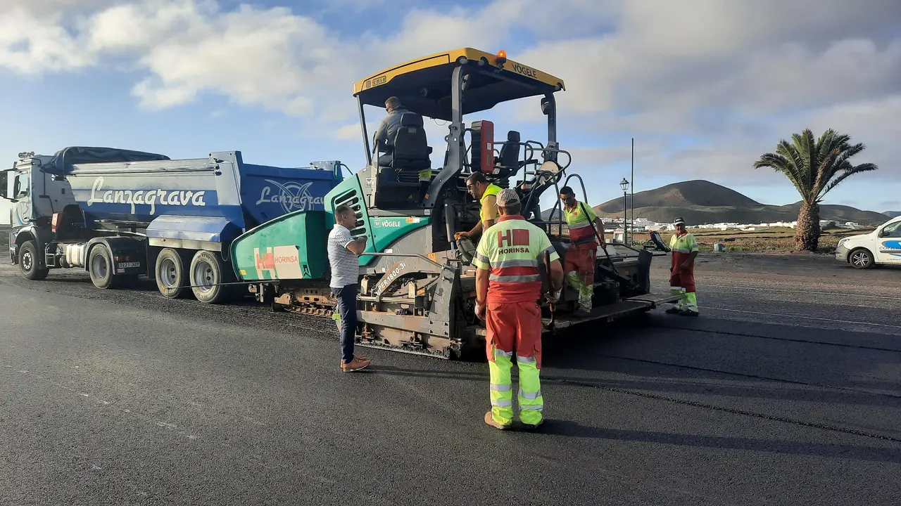 Asfaltado en Mancha Blanca
