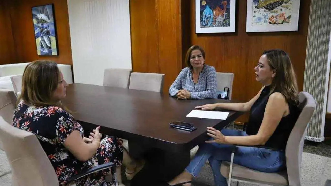 Reunión Cabildo, UGT y CCOO