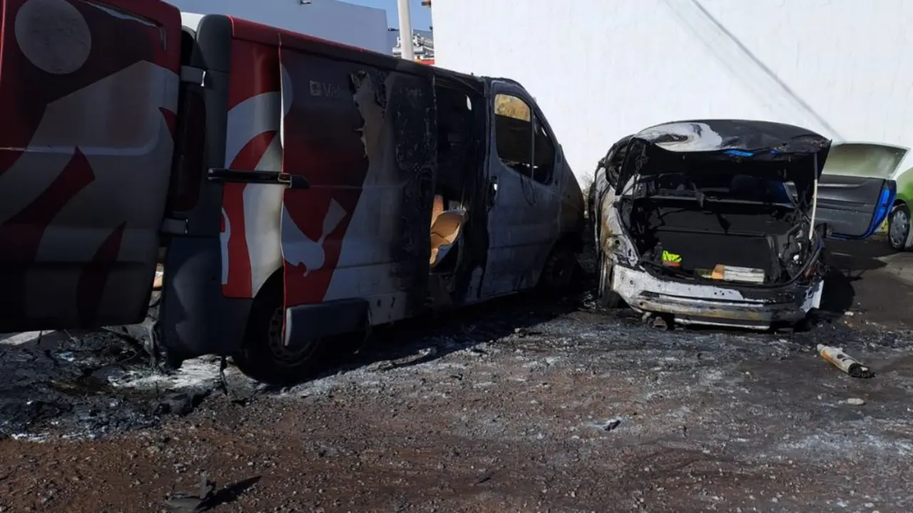 Estado en el que quedaron los vehículos afectados por el fuego