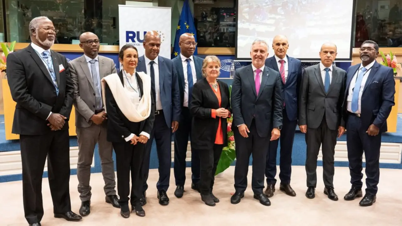 Ángel Víctor Torres preside desde hoy la Conferencia de Presidentes RUP<br />
