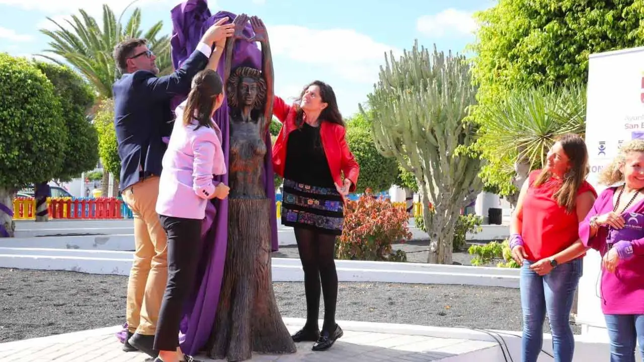 Escultura víctimas de violencia de género