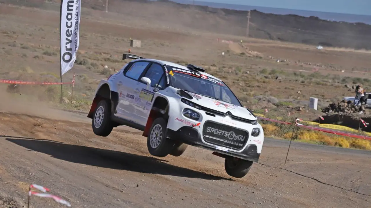 Un momento del rallye Isla de los Volcanes