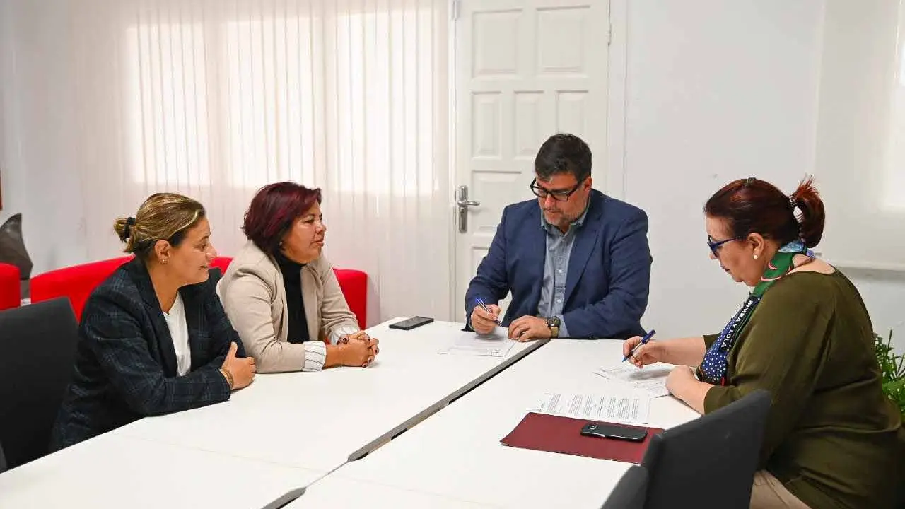 Reunión Educación y Ayuntamiento de San Bartolomé