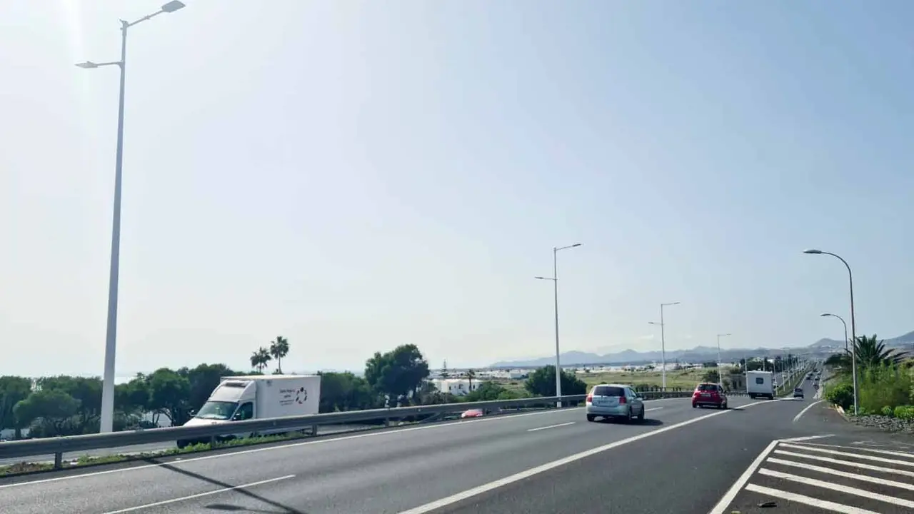 Alumbrado de la autovía LZ-2