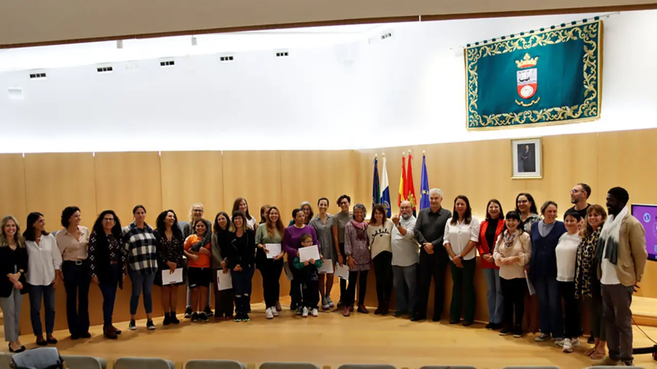 Presentación de la campaña de Tías para prevenir la Violencia de Género