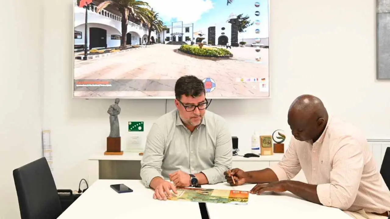 Alcalde y concejal de San Bartolomé