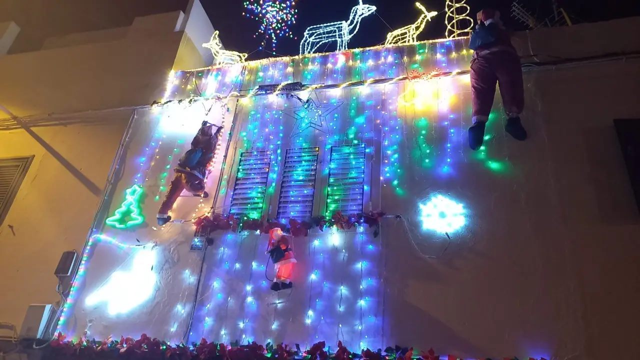 Fachada ganadora del concurso de Titerroy