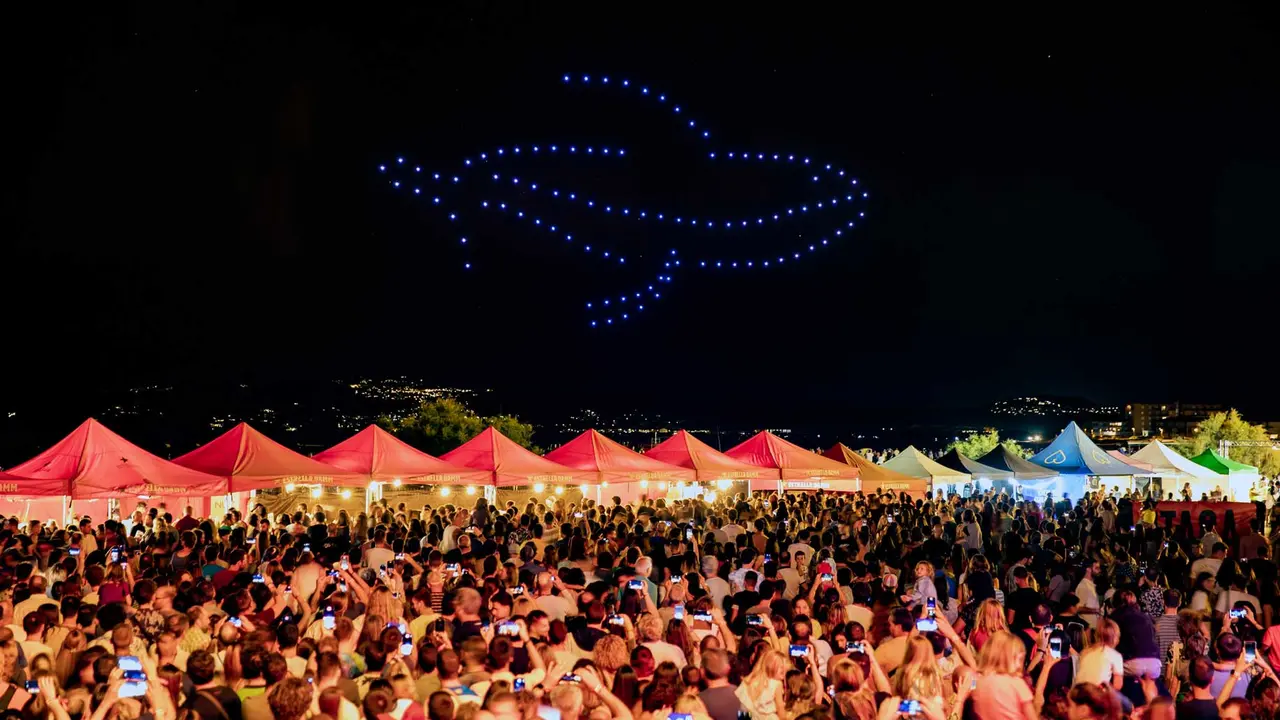 Espectáculo de drones en la Costa Brava