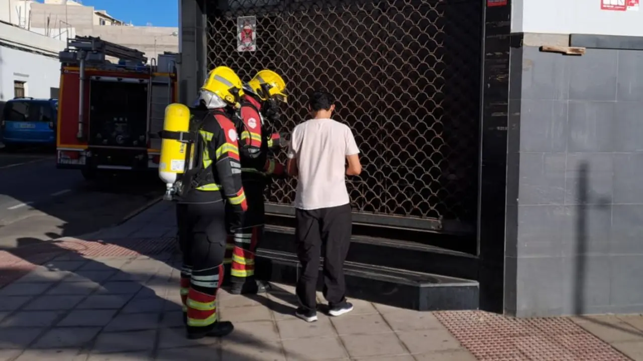 Los bomberos cortaron la fuga de gas