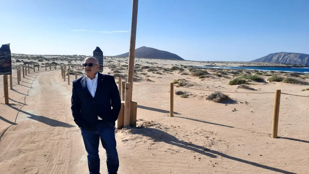 Fernando Jimenez en La Graciosa