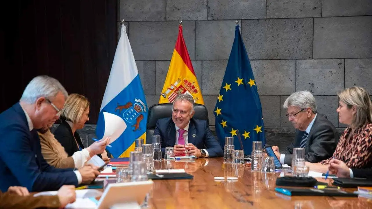 Presidente y consejeros y consejeras del Gobierno de Canarias