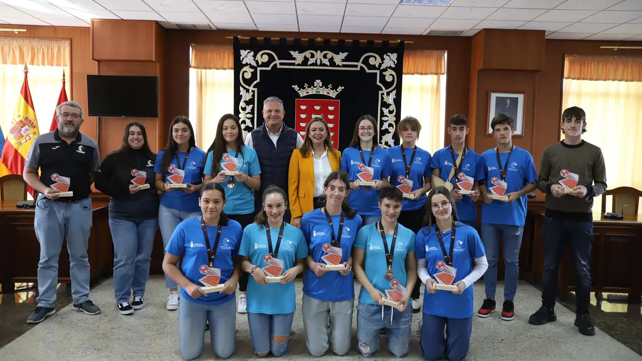 Reconocimiento en el Cabildo a deportistas de balonmano